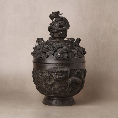 Lot 77 - A large Chinese bronze reticulated 'dragon and phoenix' censer, 17th century