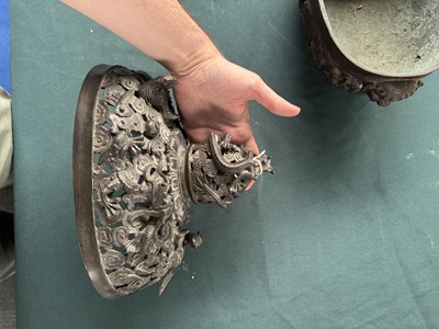 Lot 77 - A large Chinese bronze reticulated 'dragon and phoenix' censer, 17th century