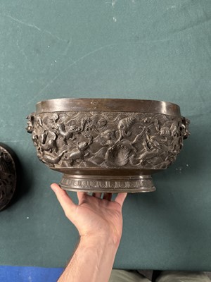 Lot 77 - A large Chinese bronze reticulated 'dragon and phoenix' censer, 17th century