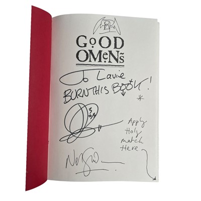 Lot 161 - Gaiman & Pratchet. Good Omens, 1st ed. Insc. 1990.