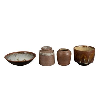 Lot 362 - A group of British studio pottery by various makers