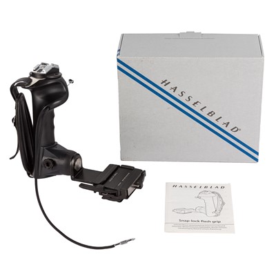 Lot 63 - A Hasselblad Snap Lock Flash Grip 45169