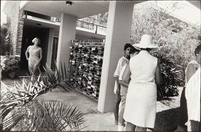 Lot 159 - Garry Winogrand (1928-1984)