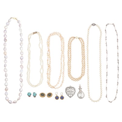 Lot 116 - A collection of silver and costume jewellery