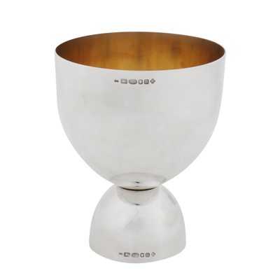 Lot 323 - London 2000 by Kimberly Harrell