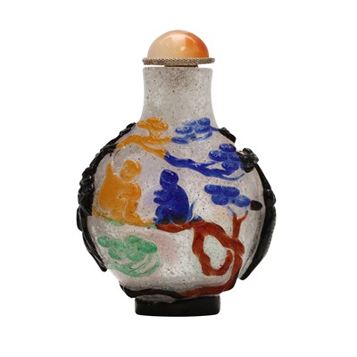 Lot 738 - A Chinese overlay glass 'monkeys' snuff bottle, 19th century
