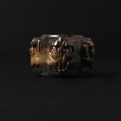 Lot 577 - A Chinese archaistic jade carving, cong, 20th century
