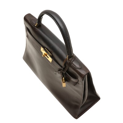 Lot 100 - Hermes Brown Box Kelly Sellier 32