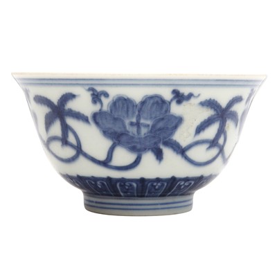Lot 317 - A Chinese Ming-style blue and white bowl, Qing dynasty, 19th century