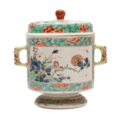 Lot 49 - A Chinese famille-verte double-handled 'floral' pot and cover, Qing dynasty, Kangxi period