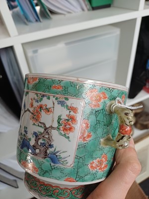 Lot 27 - A Chinese famille-verte double-handled 'floral' pot and cover, Qing dynasty, Kangxi period