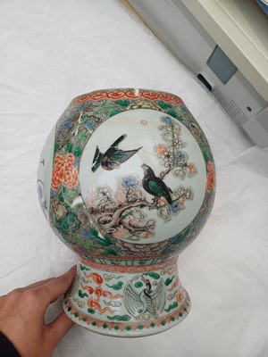 Lot 9 - A Chinese famille-verte 'flower and birds' vase, Qing dynasty, Kangxi period