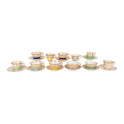 Lot 18 - A group of early 19th Century Worcester Flight Barr & Barr and Barr Flight Barr cups and saucers