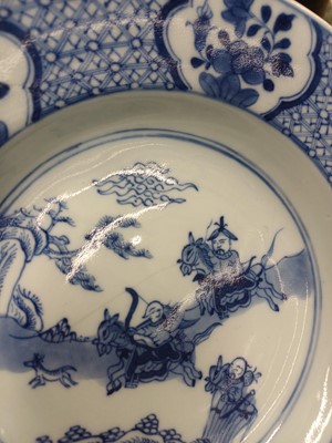 Lot 481 - Two Chinese blue and white dishes, 19th / 20th century