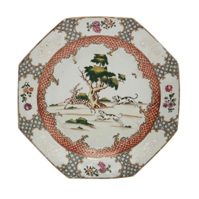 Lot 308 - A Chinese export 'deer hunting' octagonal dish, Qing dynasty, Qianlong period