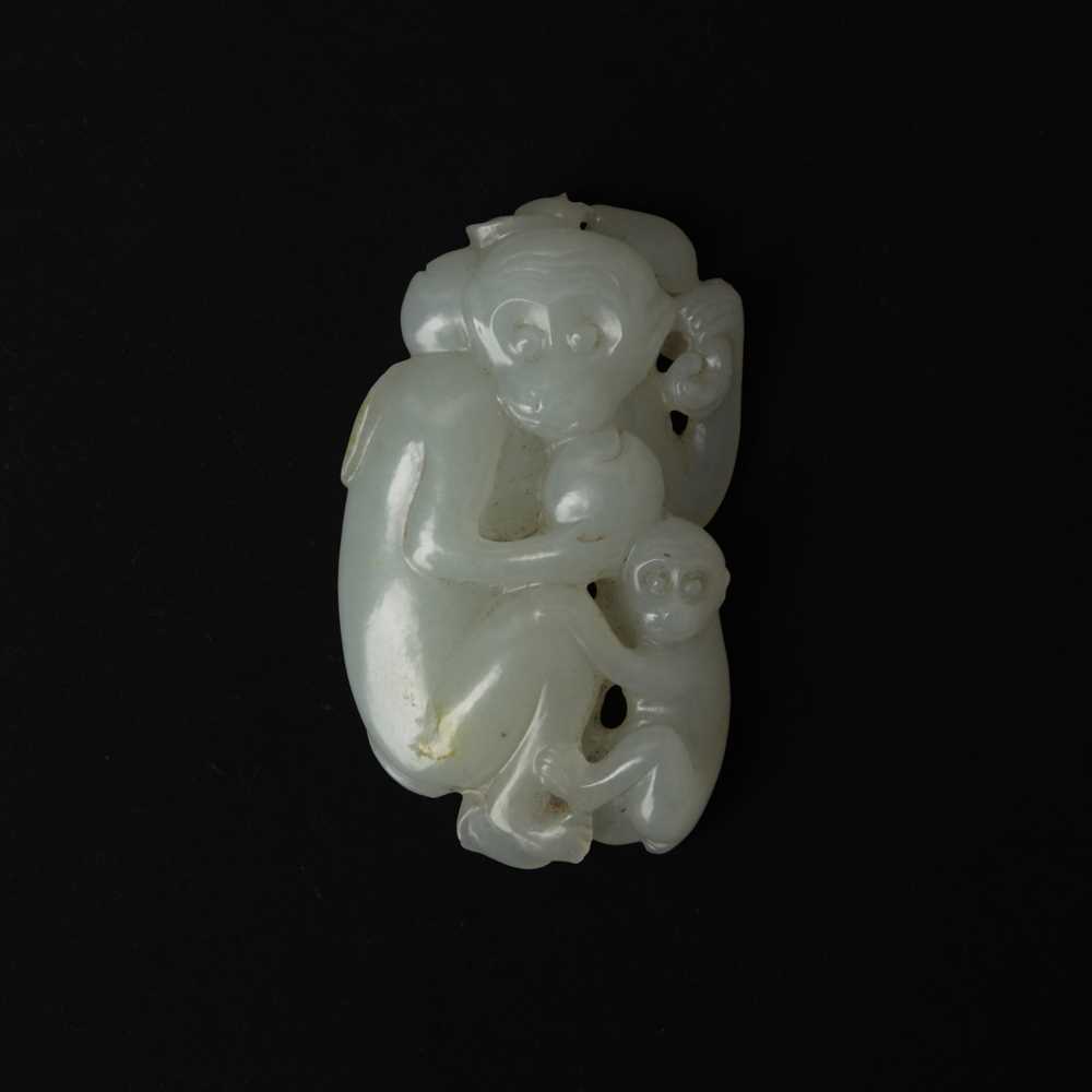 Lot 95 - A Chinese jade 'monkeys' carving, Qing dynasty