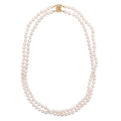 Lot 206 - A cultured pearl necklace
