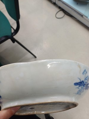Lot 478 - A Chinese blue and white shaving dish, Qing dynasty, 19th century