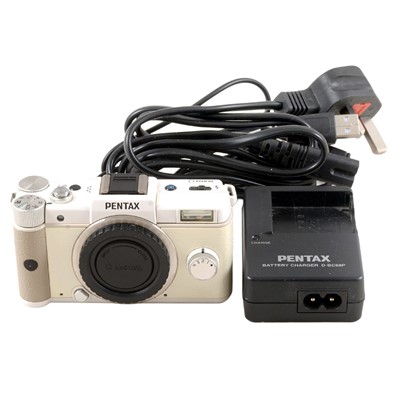Lot 360 - Pentax Q Digital Camera Body.