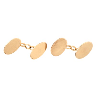 Lot 207 - A pair of oval cufflinks