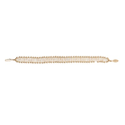 Lot 44 - A rice pearl bracelet