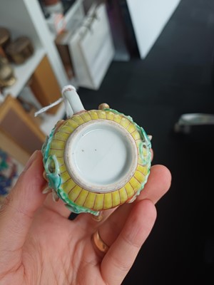 Lot 465 - A group of Chinese export ceramics, Qing dynasty, Yongzheng - Qianlong period