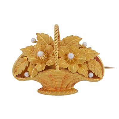 Lot 333 - A flower basket brooch