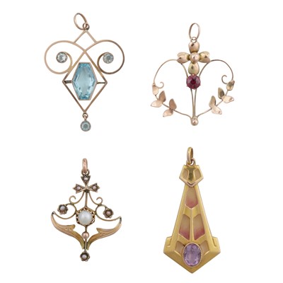 Lot 117 - Four pendants
