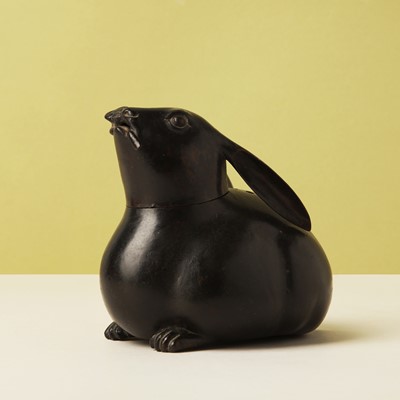 Lot 31 - A fine Japanese bronze ‘tsuki no usagi' incense burner (koro), Edo period