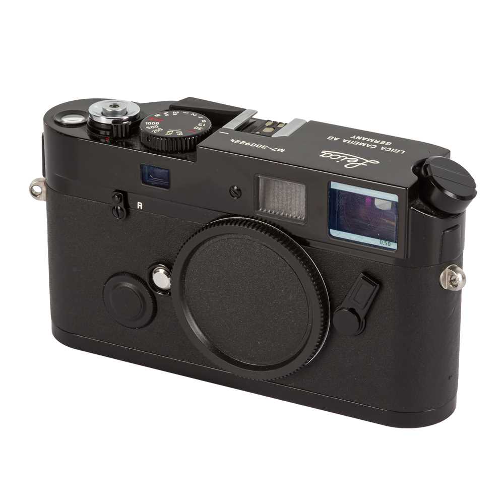52 - A Leica M7 à la carte Rangefinder Camera Body