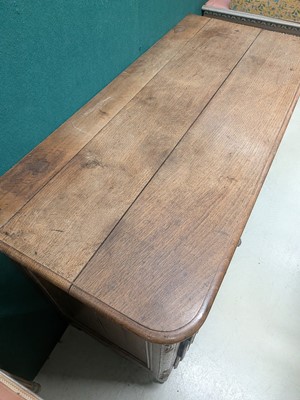 Lot 27 - A French Provincial oak chest of drawers, early 19th century