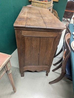 Lot 27 - A French Provincial oak chest of drawers, early 19th century