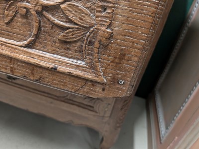Lot 27 - A French Provincial oak chest of drawers, early 19th century