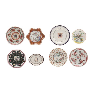 Lot 214 - Eight Chinese export dishes and saucers, Qing dynasty, 18th/19th century