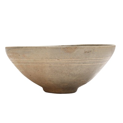 Lot 797 - A Korean celadon sangam slip-inlaid bowl, Goryeo dynasty