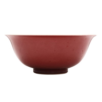 Lot 286 - A Chinese monochrome copper-red bowl, Qing dynasty, 18th century, jiuwan shanfang mark