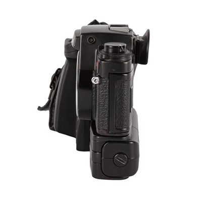 Lot 38 - A Leica RE SLR Camera Body