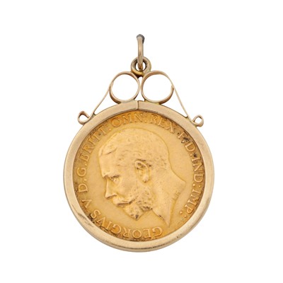 Lot 442 - A half sovereign coin pendant