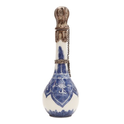 Lot 247 - A Chinese blue and white bottle vase, Qing dynasty, Kangxi period