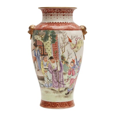 Lot 355 - A Chinese famille-rose 'Hua Mulan' vase, Republic period