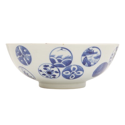 Lot 321 - A Chinese blue and white 'flower ball' bowl, Qing dynasty, 19th century