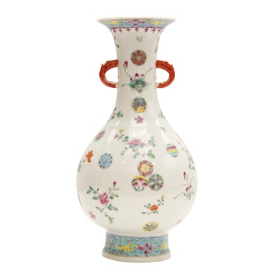 Lot 628 - A Chinese famille-rose twin-handled vase, 20th century