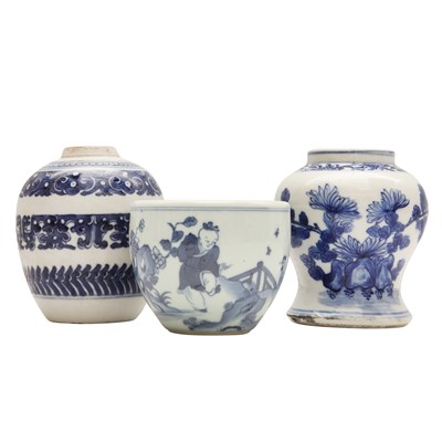 Lot 318 - Three Chinese blue and white ceramics, Qing dynasty, Kangxi period - 19th century
