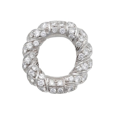 Lot 286 - A diamond pendant