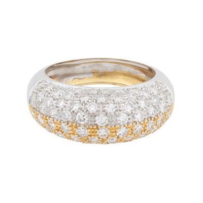 Lot 232 - A diamond cocktail ring