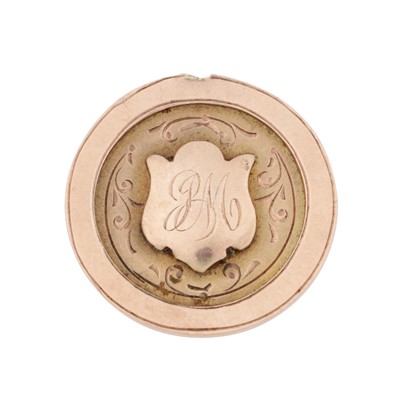 Lot 181 - A shield pendant