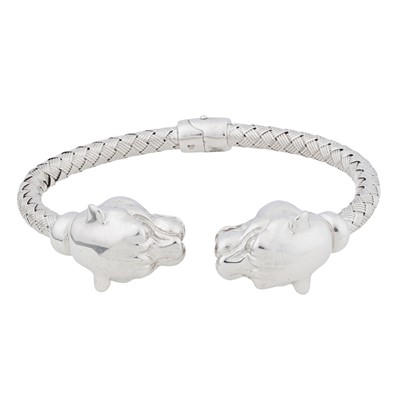 Lot 233 - A double panther bangle