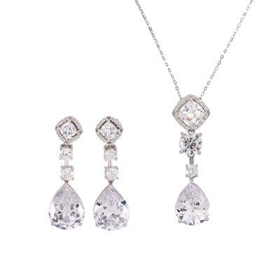 Lot 345 - A cubic zirconia necklace and earrings suite