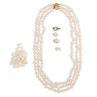 Lot 160 - A collection of white and pink coral jewellery