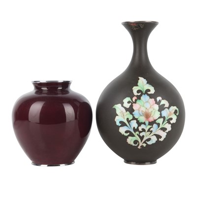 Lot 90 - Two Japanese cloisonné enamel 'floral' vases by Ando Jubei Company